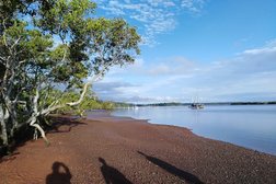 Bay Islands Art And Scenic Tours in Queensland