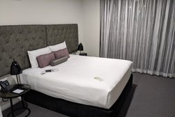 Avenue Hotel Canberra Photo