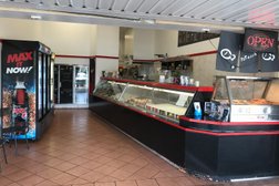 Riverlakes Seafood Cafe in Logan City