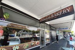 Lakeside Bakery Photo